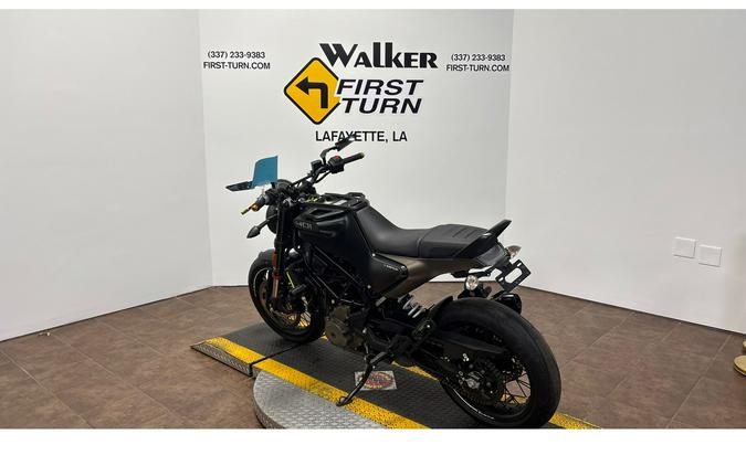 2023 Husqvarna Motorcycles SVARTPILEN 401