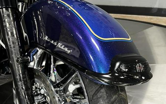 2009 Harley-Davidson® FLHRC - Road King® Classic