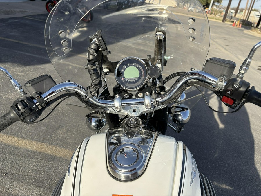 2014 MOTO GUZZI California 1400 Touring