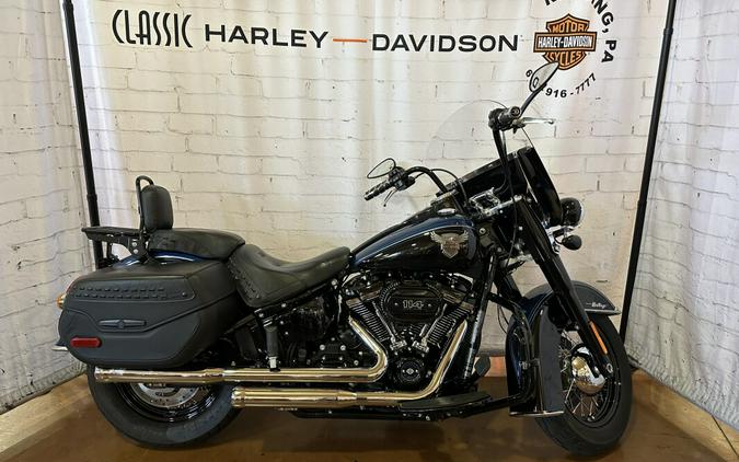 2018 Harley-Davidson 115th Anniversary Heritage Classic 114 FLHCSANV Lgnd Blue/Vvd Black