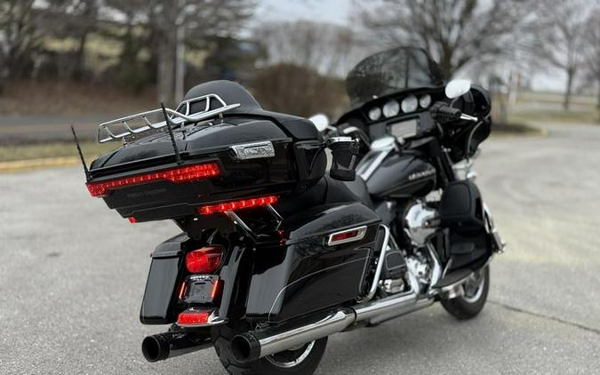 2015 Harley-Davidson® FLHTK - Ultra Limited