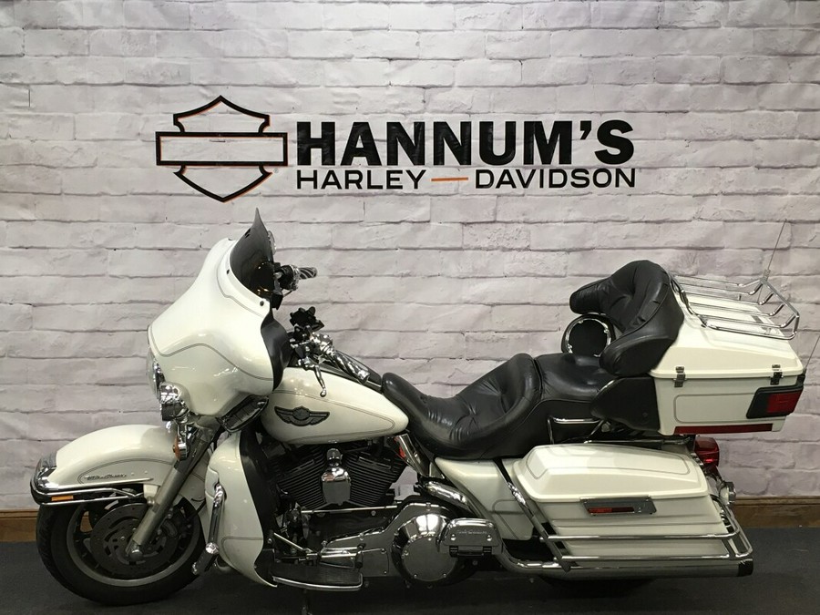 2003 Harley-Davidson Electra Glide® Ultra Classic® White Gold Pearl FLHTCUI