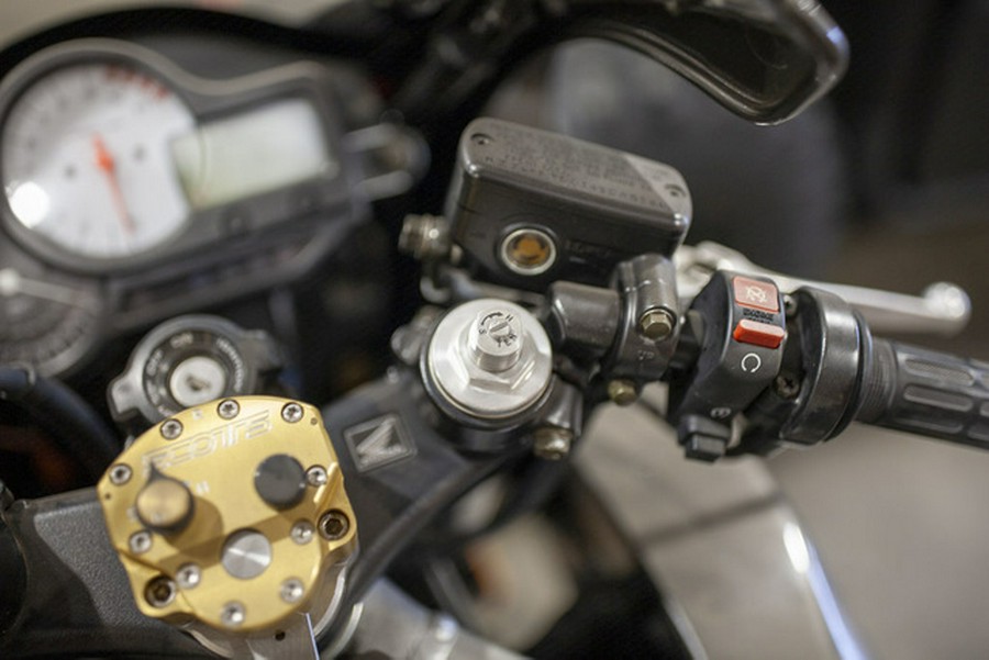 2001 Honda Superhawk