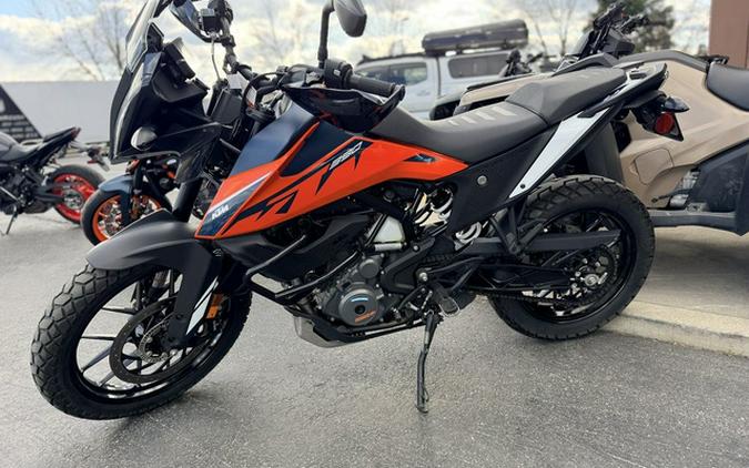 2022 KTM Adventure 390