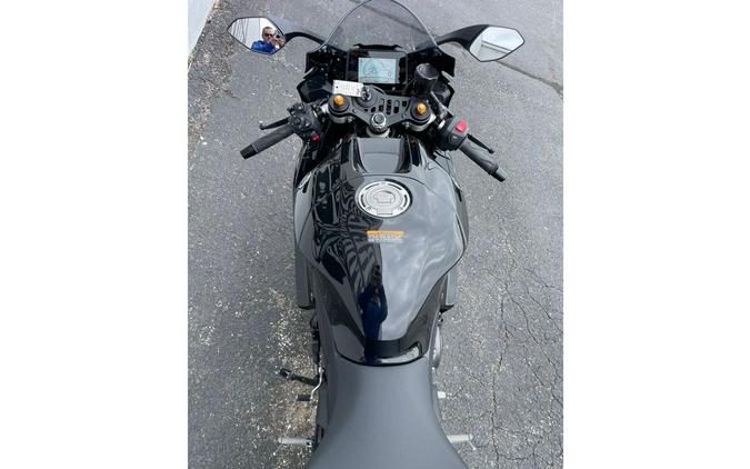 2026 YZF-R7 - Yamaha