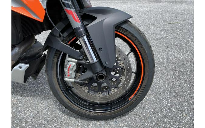 2017 KTM 1290 SUPER DUKE GT