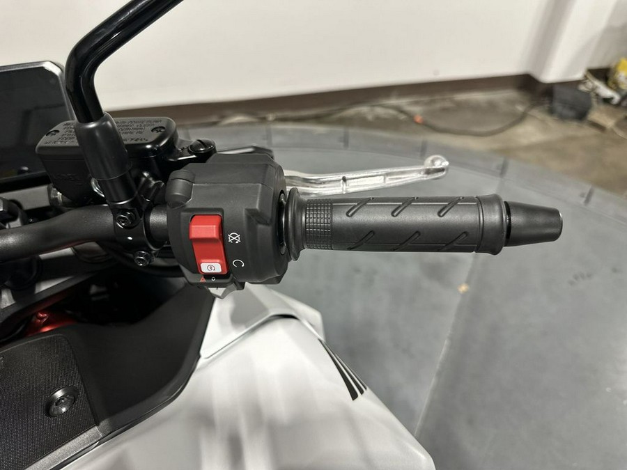 2025 Honda CB750 Hornet Base