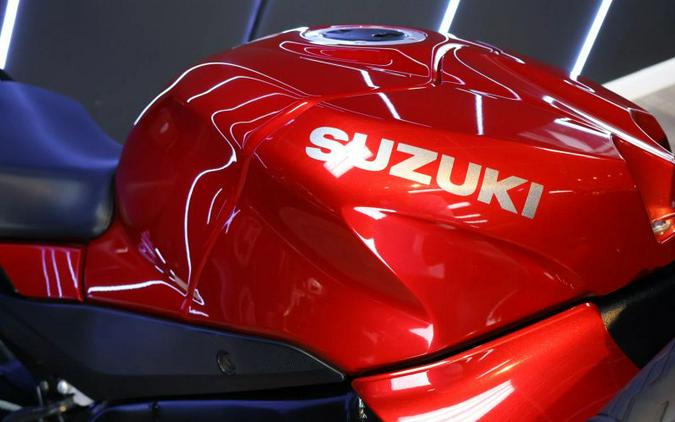 2025 SUZUKI GSXR 1000