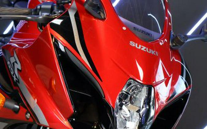 2025 SUZUKI GSXR 1000