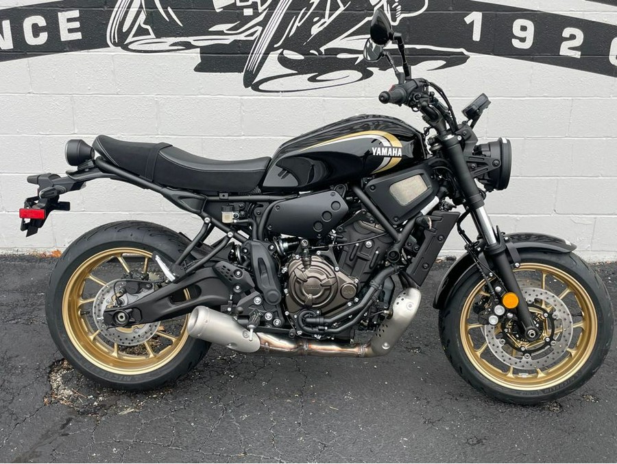 2023 Yamaha XSR700