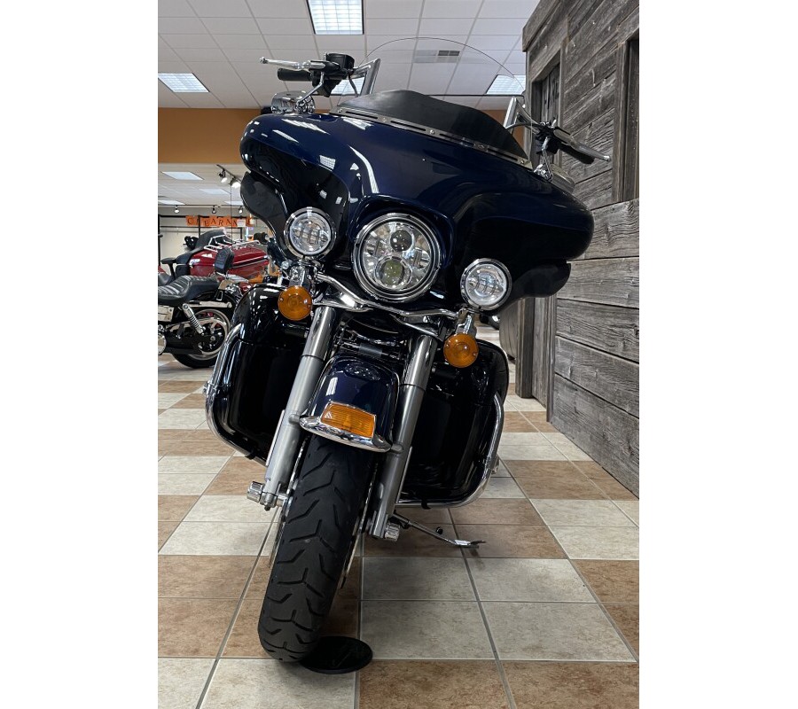 2012 Harley-Davidson Electra Glide Ultra Limited Big Blue Pearl/Vivid Black