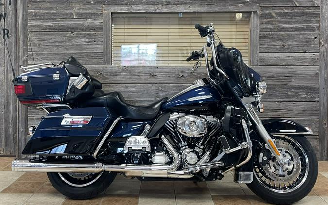 2012 Harley-Davidson Electra Glide Ultra Limited Big Blue Pearl/Vivid Black