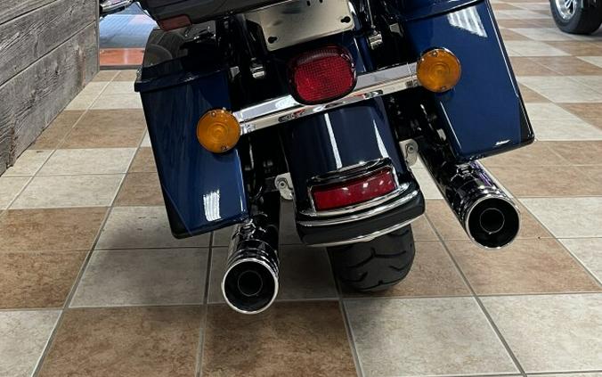 2012 Harley-Davidson Electra Glide Ultra Limited Big Blue Pearl/Vivid Black