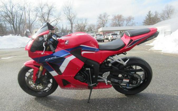 2024 Honda CBR600RR ABS
