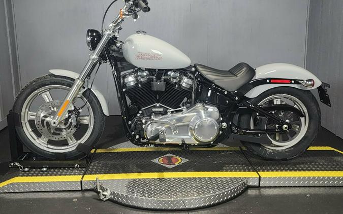 2024 HD FXST BILLIARD GRAY