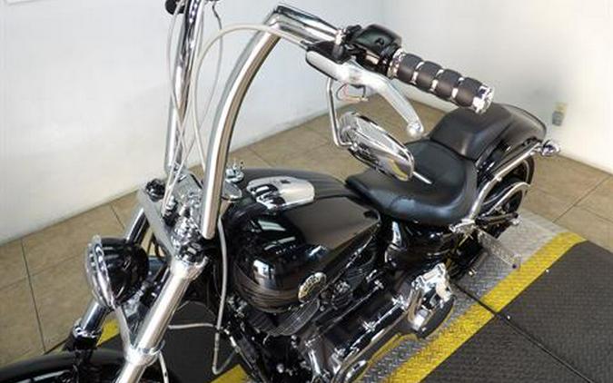 2015 Harley-Davidson Breakout®