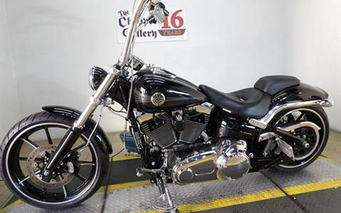 2015 Harley-Davidson Breakout®