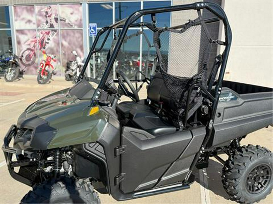 2026 Honda Pioneer 700 Deluxe
