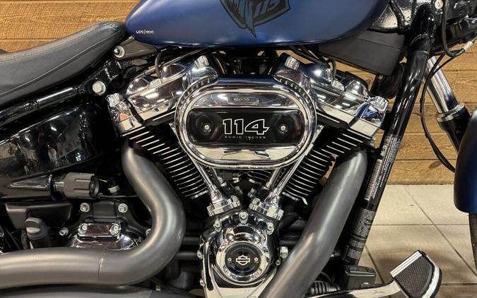 2018 Harley-Davidson® Breakout® 114 Legend Blue Denim FXBRS