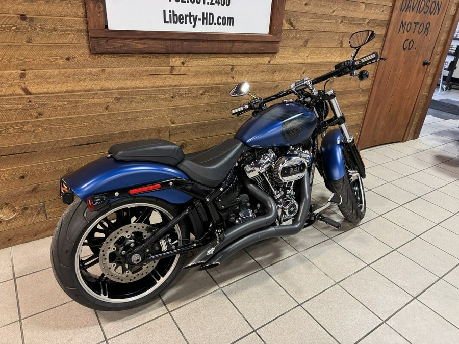 2018 Harley-Davidson® Breakout® 114 Legend Blue Denim FXBRS