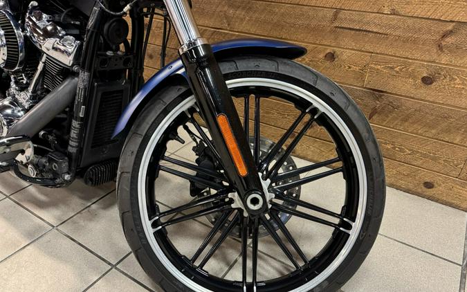 2018 Harley-Davidson® Breakout® 114 Legend Blue Denim FXBRS
