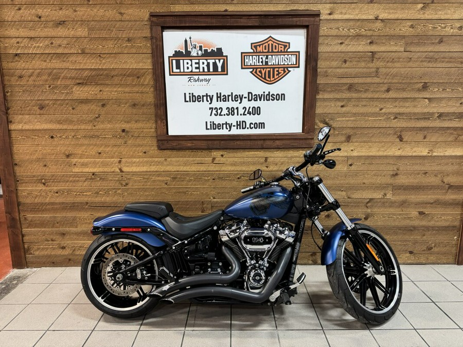 2018 Harley-Davidson® Breakout® 114 Legend Blue Denim FXBRS