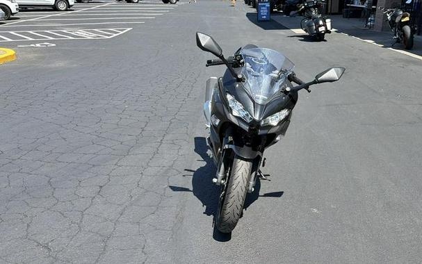 2023 Kawasaki Ninja® 400 ABS Matrix Camo Gray/Metallic Matte Carbon Gray