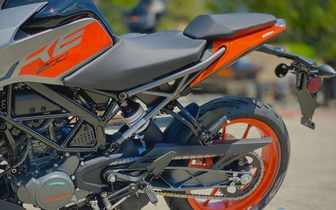 2023 KTM 200 Duke