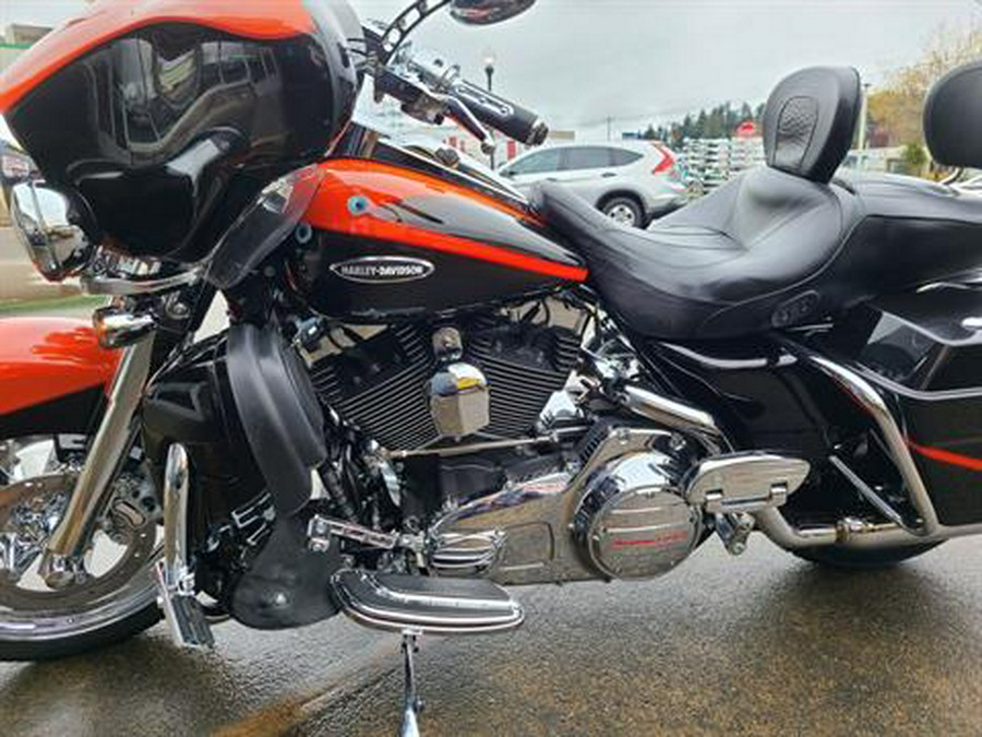 2007 Harley-Davidson CVO™ Screamin' Eagle® Ultra Classic® Electra Glide®