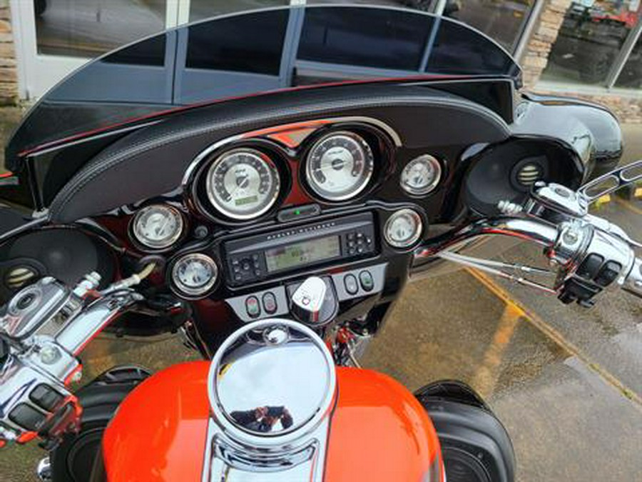 2007 Harley-Davidson CVO™ Screamin' Eagle® Ultra Classic® Electra Glide®