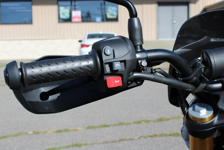 2026 Triumph Scrambler 400 XC Storm Grey