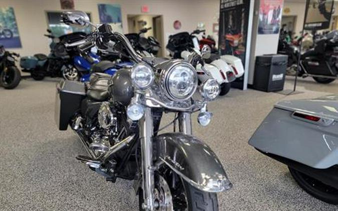 2005 Harley-Davidson FLHRCI Road King® Classic