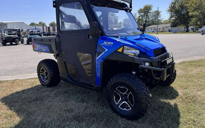 2018 Polaris® Ranger XP® 900 EPS Radar Blue