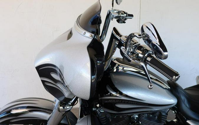 2015 Harley-Davidson® FLHXSE - CVO™ Street Glide®