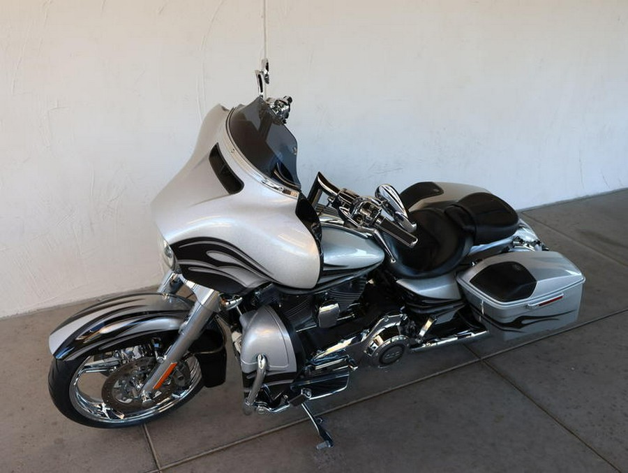 2015 Harley-Davidson® FLHXSE - CVO™ Street Glide®