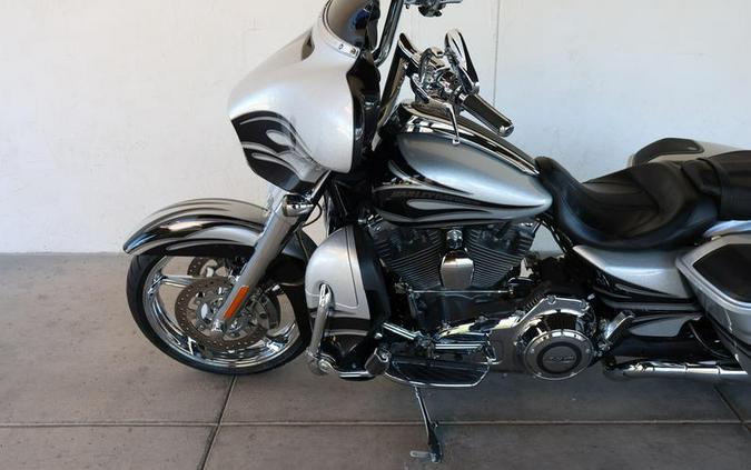 2015 Harley-Davidson® FLHXSE - CVO™ Street Glide®