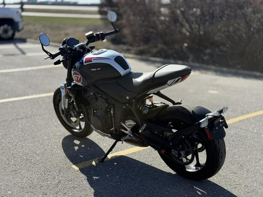 2025 Triumph Trident 660 Triple Tribute Edition Snowdonia White