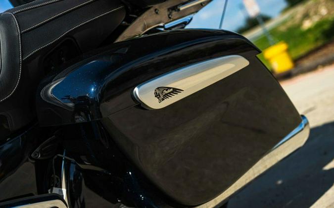 2021 Indian Roadmaster Limited Thunder Black Azure Crystal