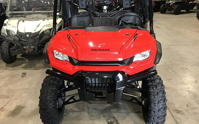 2023 Honda® Pioneer 1000-6 Deluxe Crew