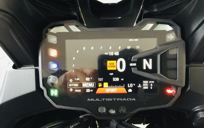 2024 Ducati Multistrada V2 Thrilling Black