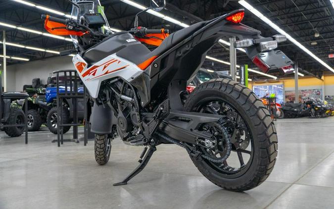 2025 KTM Adventure 390 X