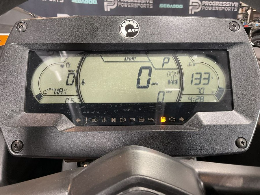 2025 Can-Am® Maverick X3 X mr Turbo RR 72