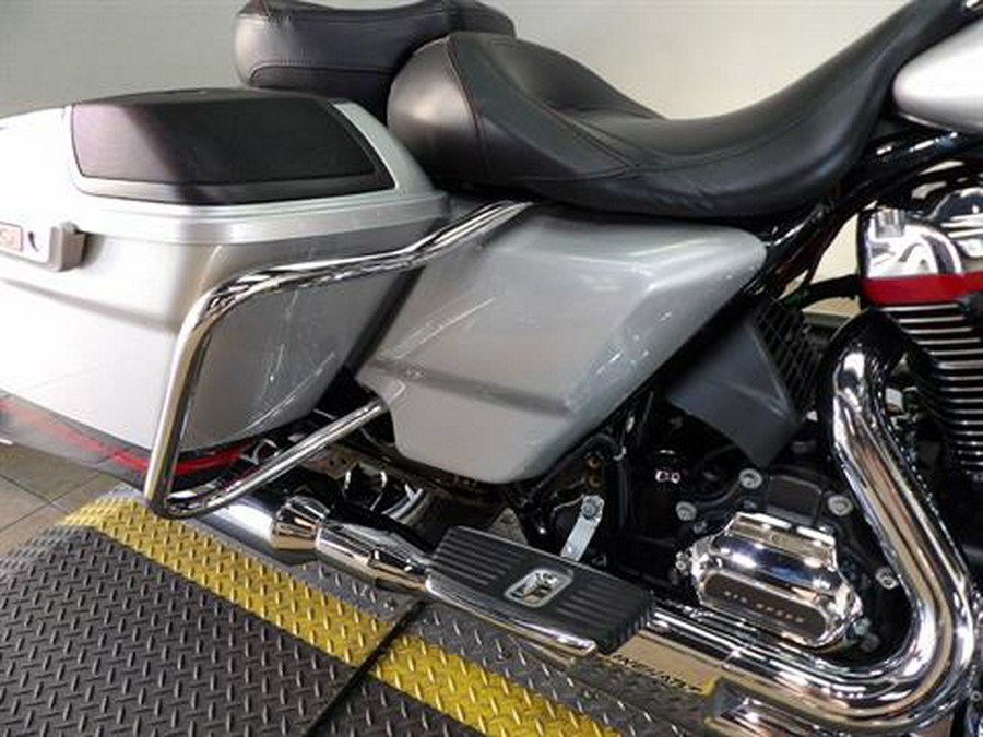 2019 Harley-Davidson CVO™ Street Glide®