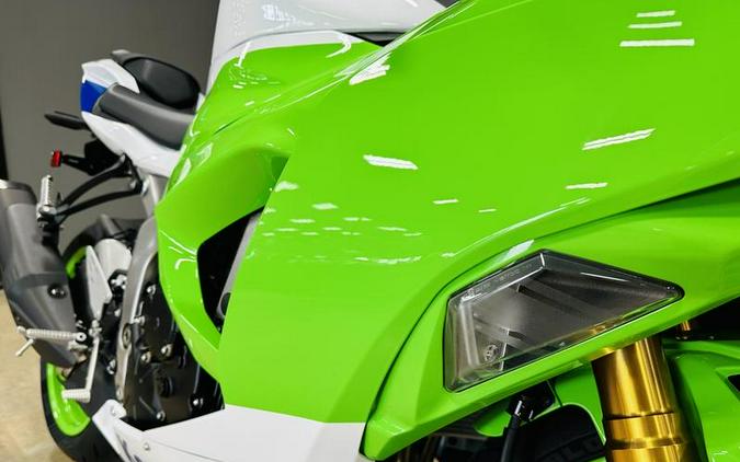 2024 Kawasaki Ninja® ZX™-6R 40th Anniversary Edition ABS