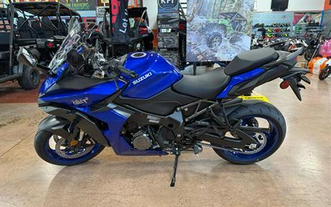 2025 Suzuki GSX-S1000GT+