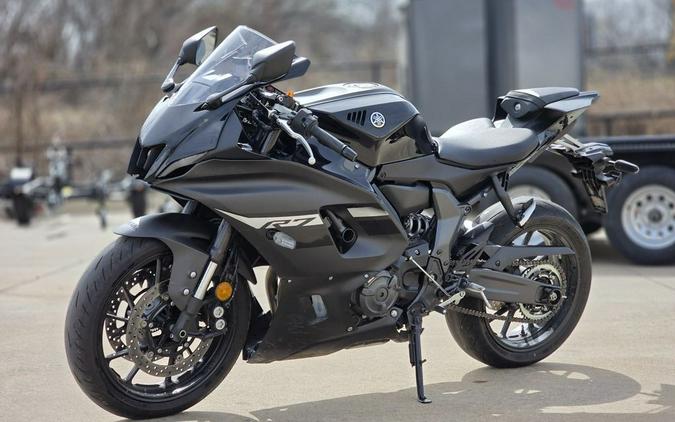 2024 Yamaha YZF-R7