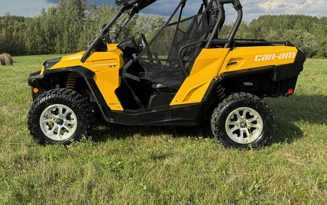 2017 Can-Am® Commander™ XT™ 1000 Yellow