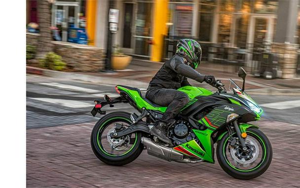 2023 Kawasaki Ninja 650 Review [14 Fast Facts]