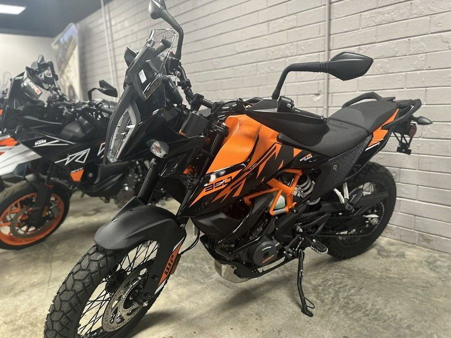 2024 KTM Adventure 390