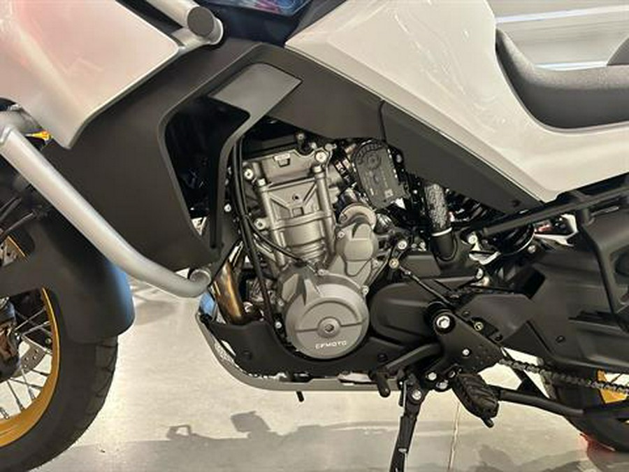 2025 CFMOTO Ibex 800 E